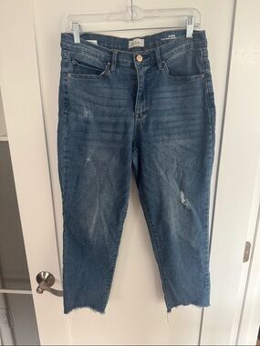 Soho Midwash Cropped Ankle Jeans with Distressed Hem